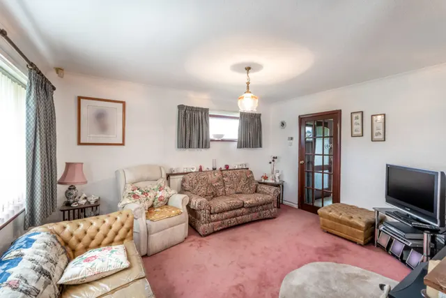 Long Walk, Retford, DN22, photo 3