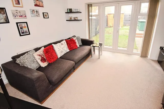 Molay Close, Tile Hill, CV4, photo 2
