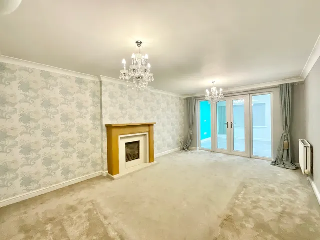 Headingley Grove, Stoke-On-Trent, ST4, photo 3