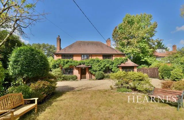 Dudsbury Road, BH22, photo 1
