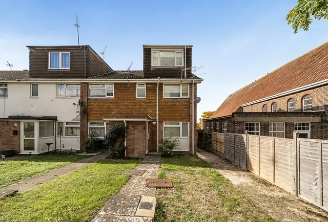 Lynn Close, Marston, OX3, photo 1