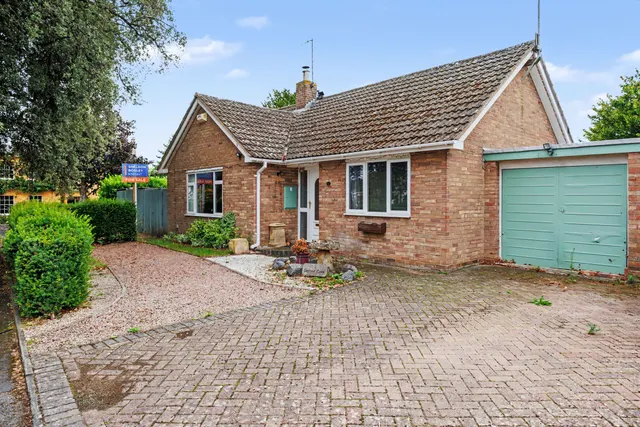 Chestnut Close, Aldington, WR11, photo 1