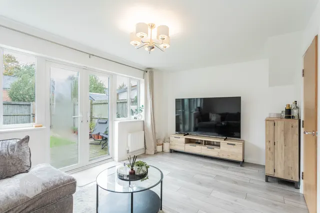 Rylands Drive, Warrington, WA2, photo 3