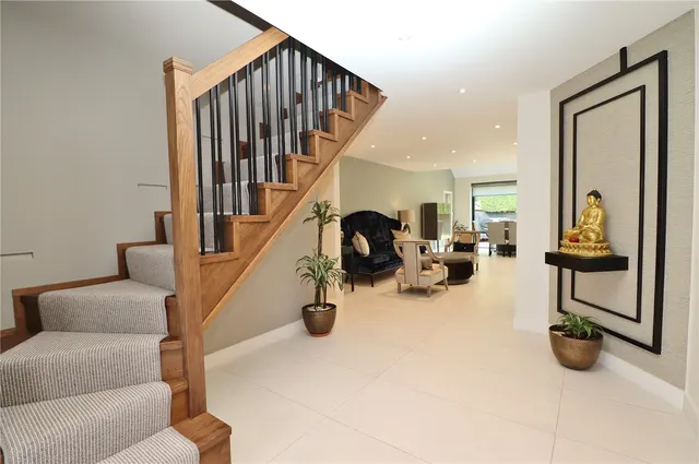 Photo 2 — Deacons Hill Road, Elstree, Borehamwood, Hertfordshire, WD6 3JG