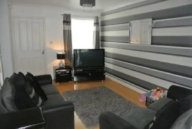 Woodhurst Crescent, L14, photo 3