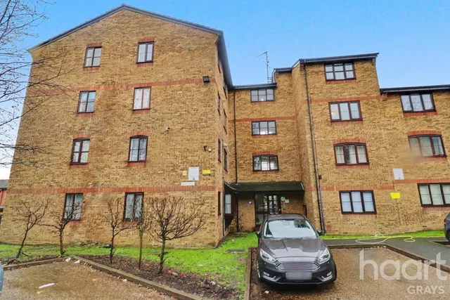 Bridge Road, Grays, RM17, photo 1