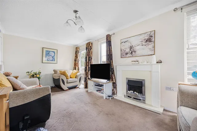 Garston Park, Tilehurst, RG31, photo 3