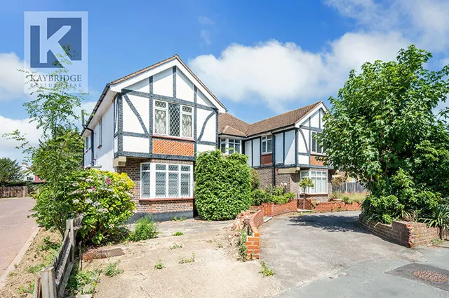London Road, Ewell, KT17, photo 1