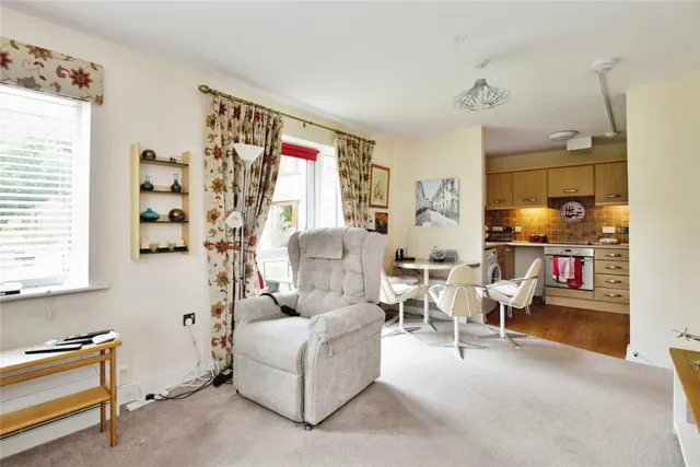 Queens Drive, Nantwich, CW5, photo 3