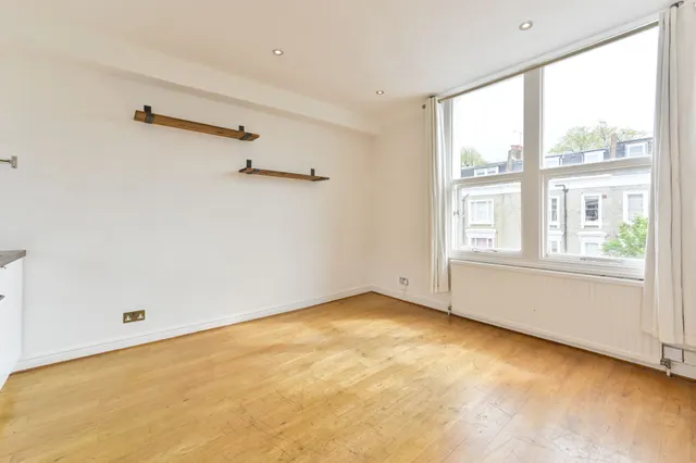 Flat 5, 51 Eardley Crescent, London, photo 1