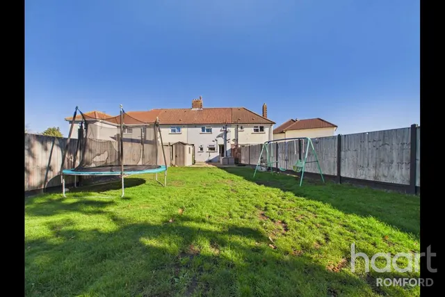 Bellhouse Road, Romford, RM7, photo 2