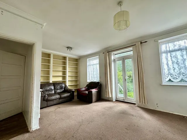 Photo 3 — Wydeville Manor Road, Lee, SE12 0EQ
