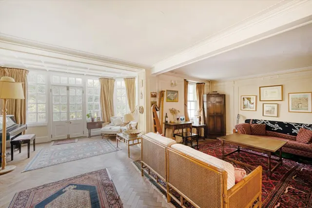 Spaniards Road, Hampstead, NW3, photo 1