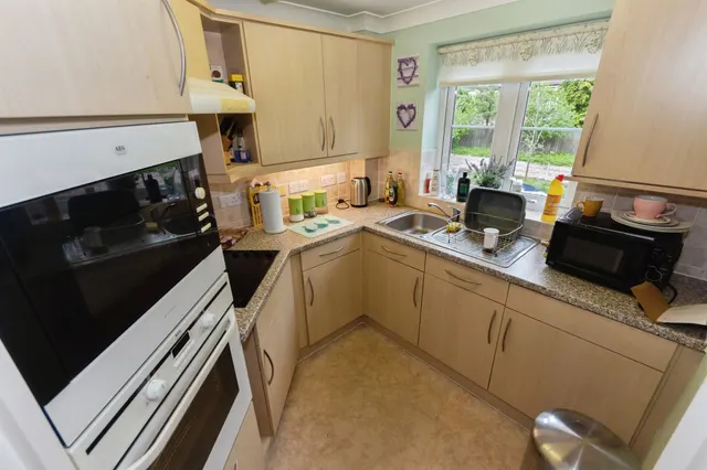 Stratford Road, Hall Green, B28, photo 3