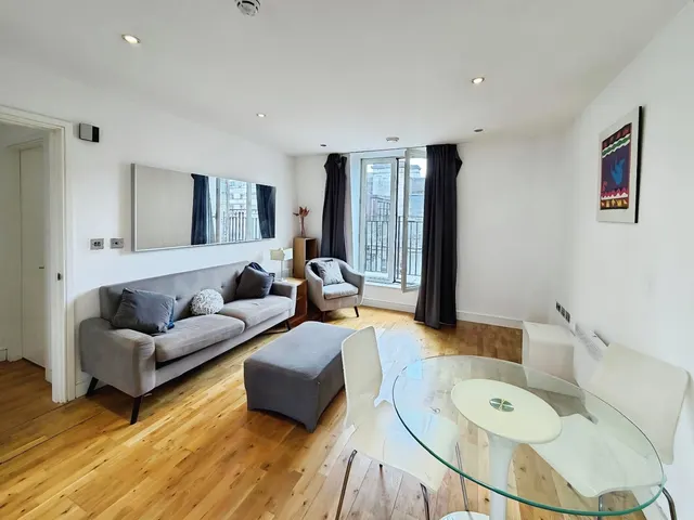 Bedford Street, Leeds, LS1, photo 1
