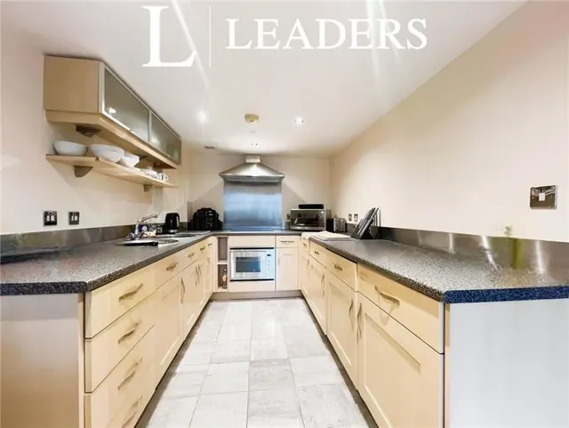 Low Westwood Lane, Linthwaite, HD7, photo 3
