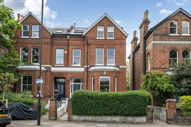 Photo 2 — Knatchbull Road, SE5