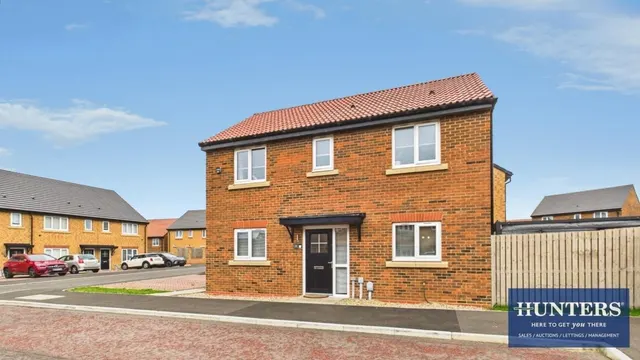 Lufton Close, Ryhope, SR2, photo 1