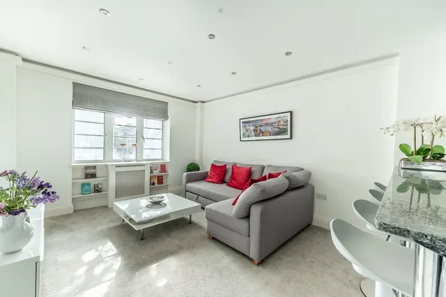 38 Redcliffe Close, 274 Old Brompton Road, London, photo 1