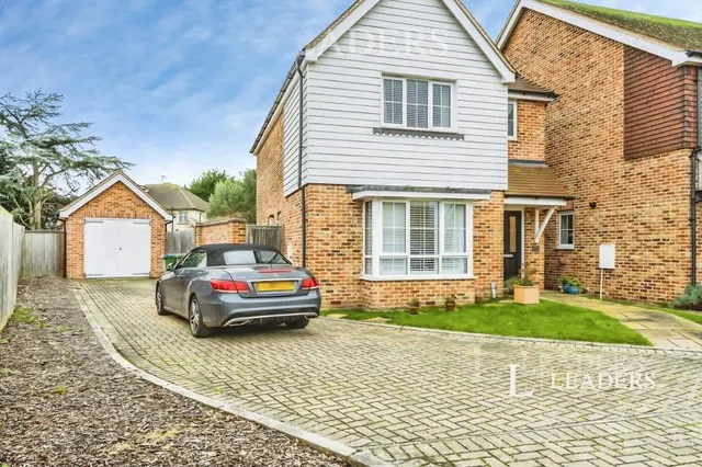 Violet Close, Bognor Regis, PO21, photo 1