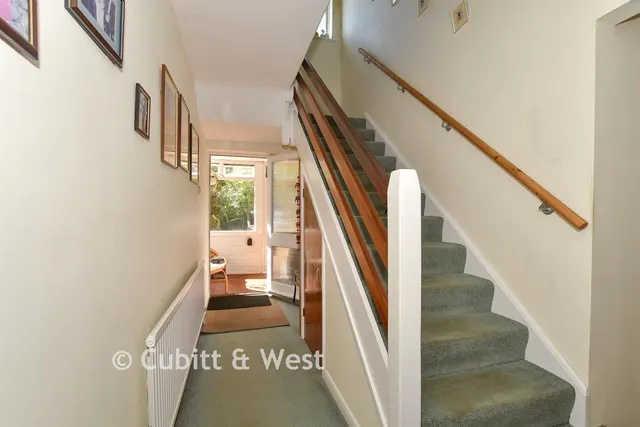 Herons Close, Kirdford, RH14, photo 2