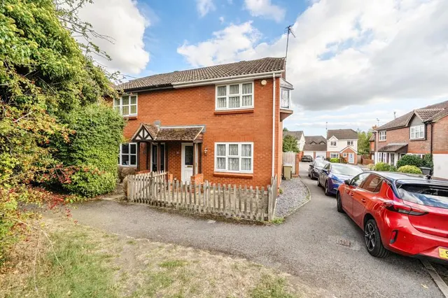 Meadow Close, Compton, RG20, photo 1