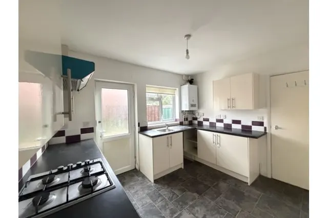 Photo 2 — Manor Road, Loughborough