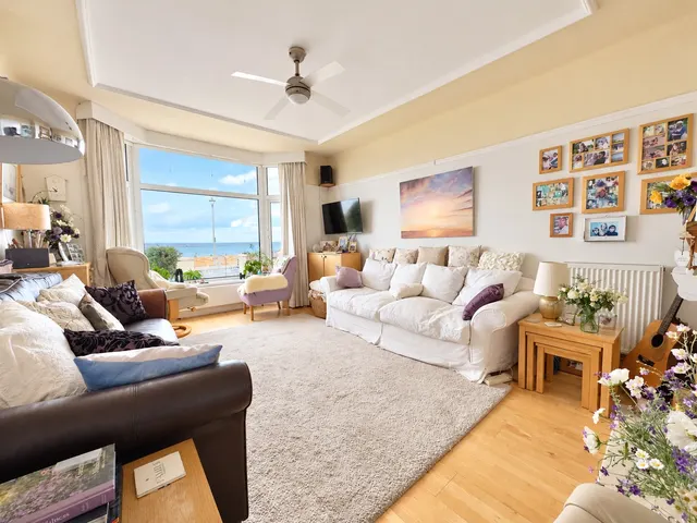 South Parade, West Kirby, CH48, photo 2