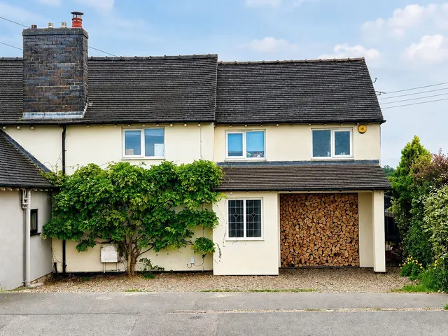 Mayfield Road, Ashbourne, photo 1