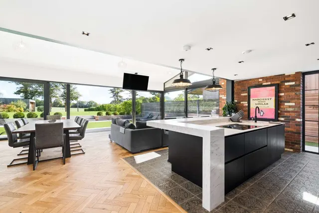 Deerlands Lane, Dunsfold, GU8, photo 2