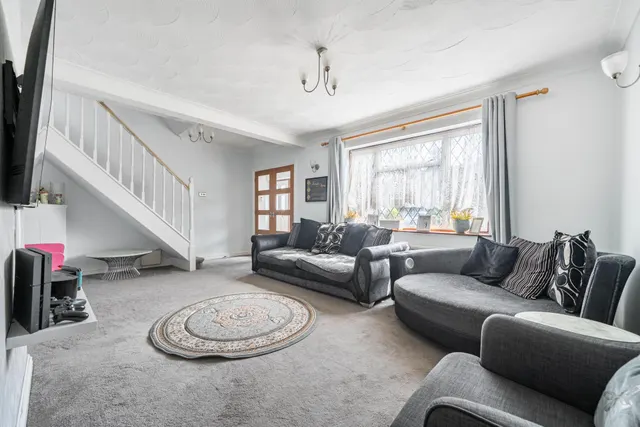 Blumfield Crescent, Burnham, SL1, photo 3