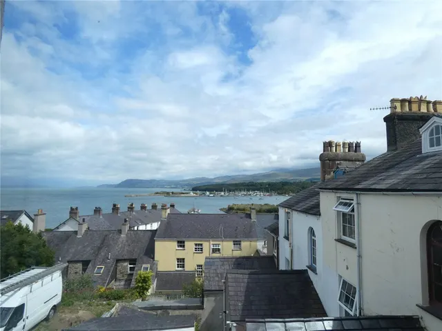 Upper Garth Road, Bangor, LL57, photo 2