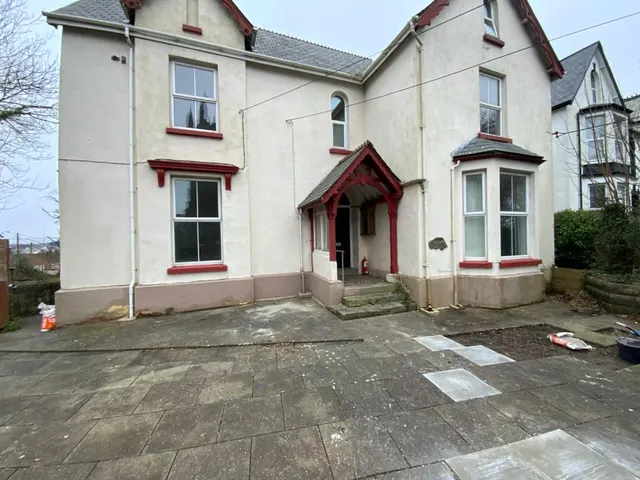North Road, Holsworthy, photo 1