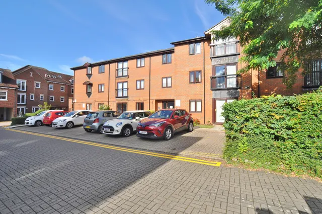 Regal Court, Bancroft, Hitchin, photo 1
