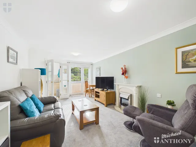Croft road, Aylesbury, HP21, photo 2