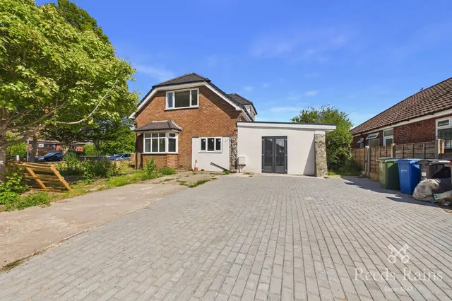 Photo 2 — Greenhythe Road, Heald Green, Greater Manchester, SK8
