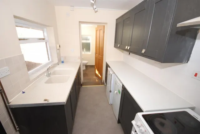St. Georges Road, Leamington Spa, photo 3
