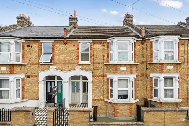 Shorndean Street, SE6, photo 1