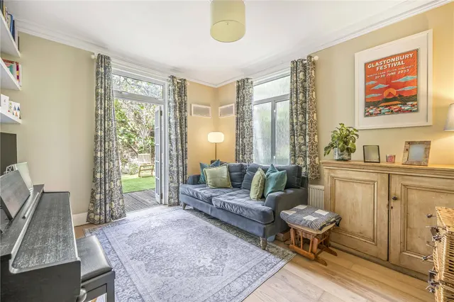 Photo 3 — St John's Road, Hampton Wick, KT1 4AN