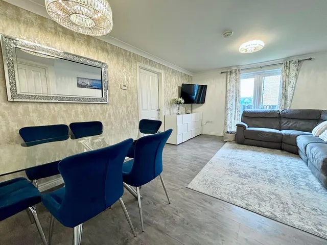 Photo 3 — Carmuirs Drive, Motherwell, ML1 5US