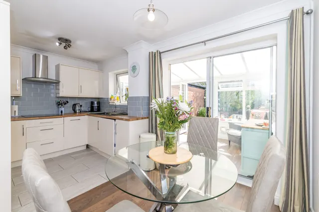 Robin Hill Drive, Standish, WN6, photo 3