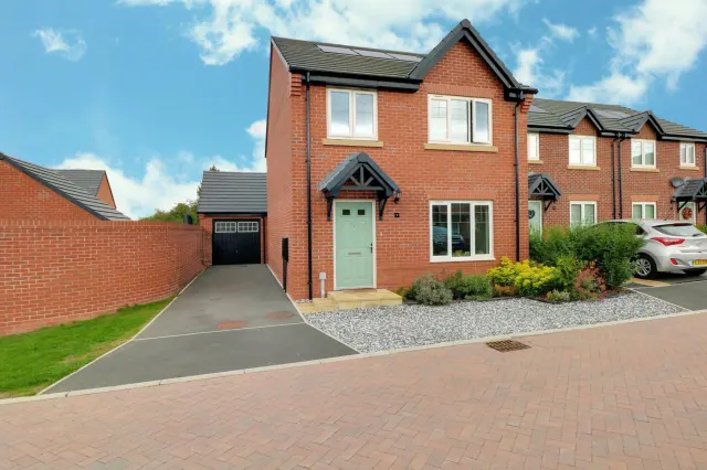 Henry Warren Place, Nantwich, photo 1