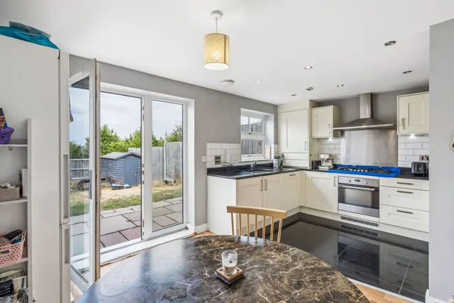Tynan Close, Royston, SG8, photo 1