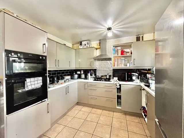 Collingwood Drive, Great Barr, B43, photo 2