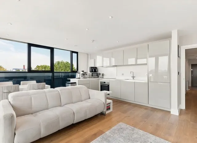 London Road, Isleworth, TW7, photo 3