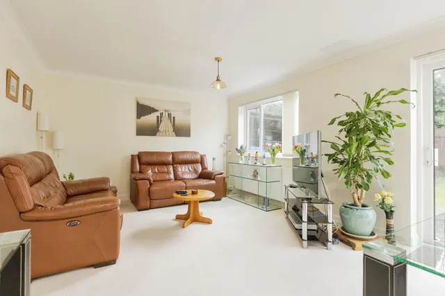 Festival Avenue, Longfield, DA3, photo 2