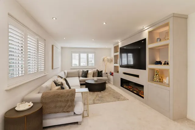 Photo 2 — Galleon Road, Chafford Hundred, Grays, Essex, RM16