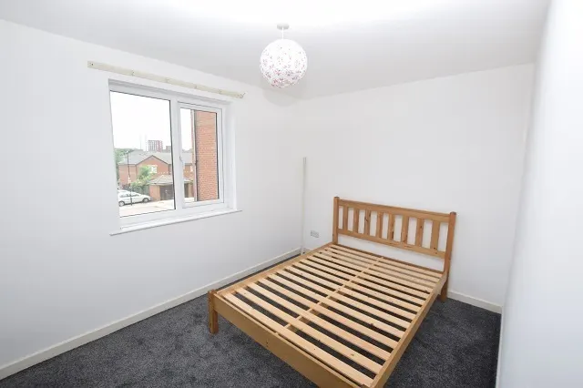 Photo 3 — Headford Gardens, S3 7XB