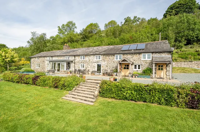 Llanfair Caereinion, Welshpool, photo 2