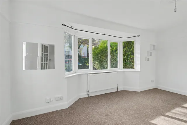 Anderson Crescent, Beeston, NG9, photo 2